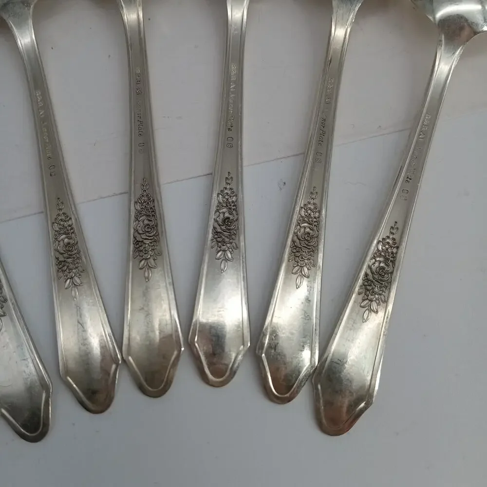8X Tbsp Vtg Manor Plate Triple Rose Rosedale Table Spoons Silverplate
